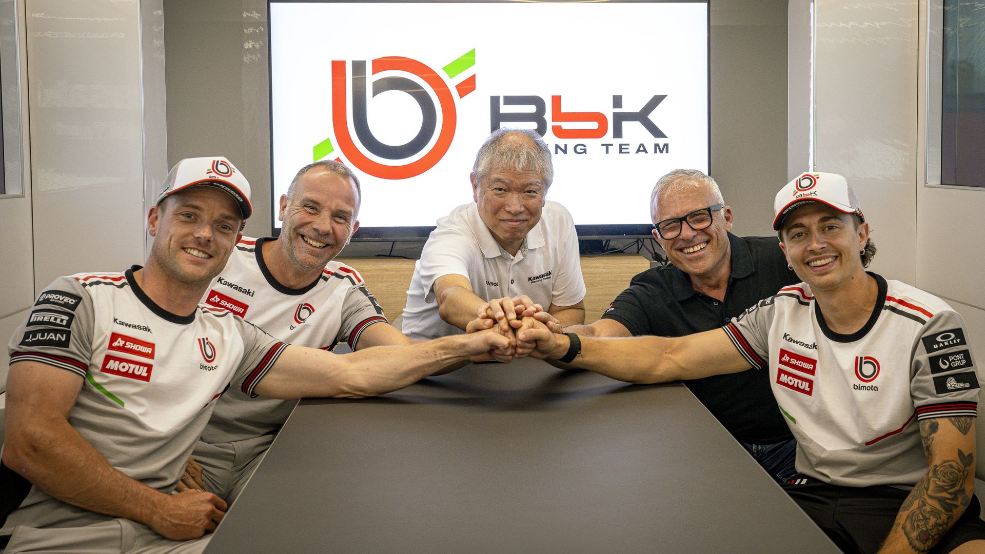 Lowes And Bassani Back With BbKRT For 2027 World SBK Season 