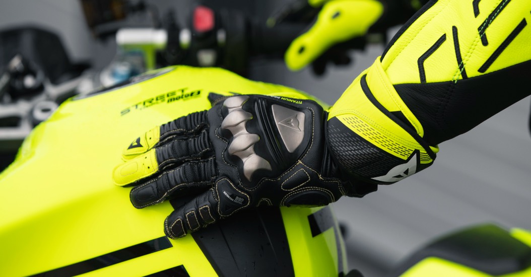 The evolution of Dainese motorcycle gloves &ndash; from the beginnings to Full Metal 7