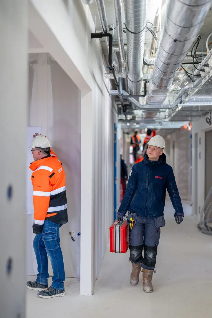 Collega's aan het werk bij Franciscus