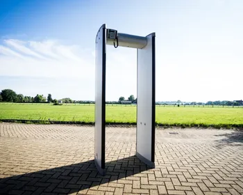 Metaaldetectiepoort
