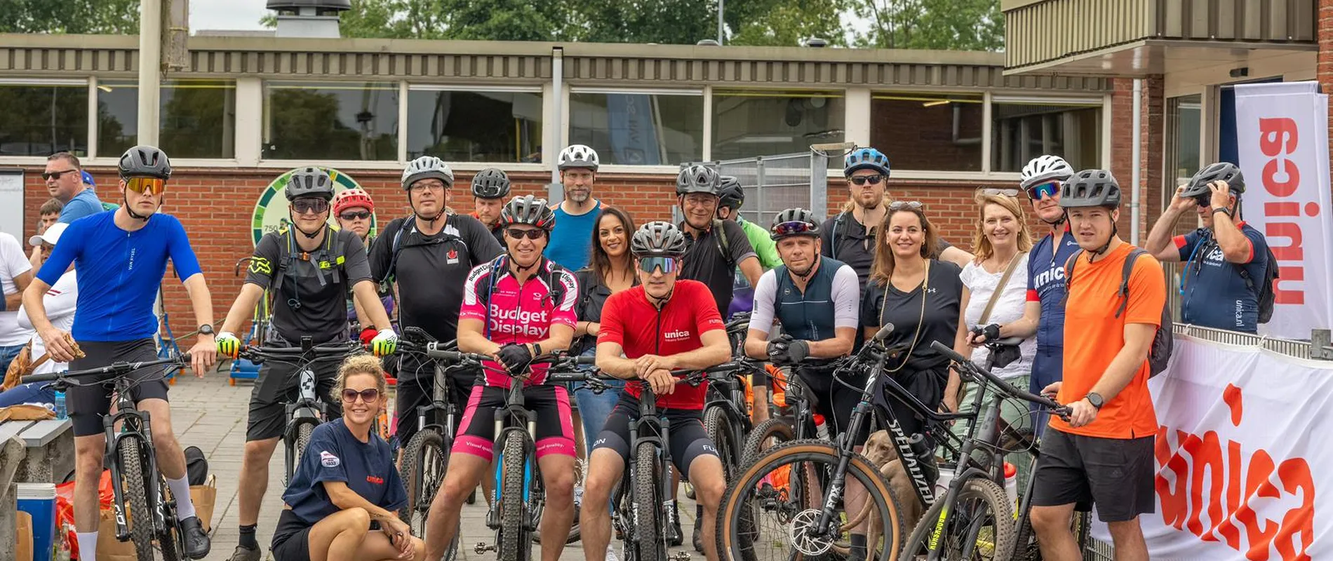 Mountainbikers tijdens de unica sportdag 2025