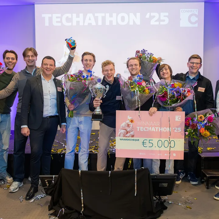 Techathon 2025 - groepsfoto winnaar
