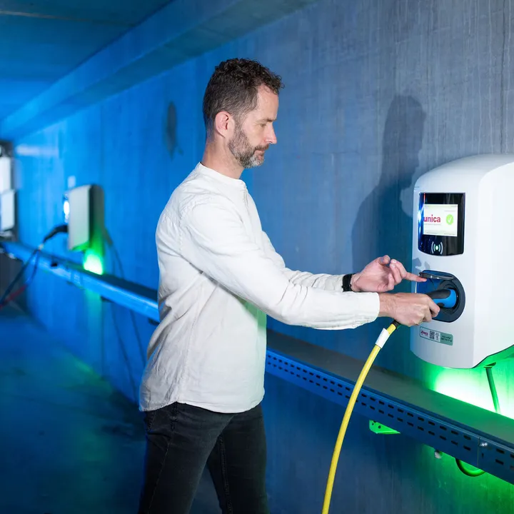 Unica emobility AC lader Hans