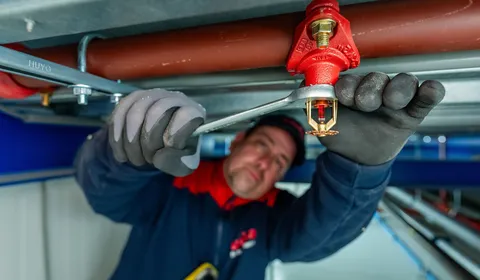 Sprinklerinstallatie monteren