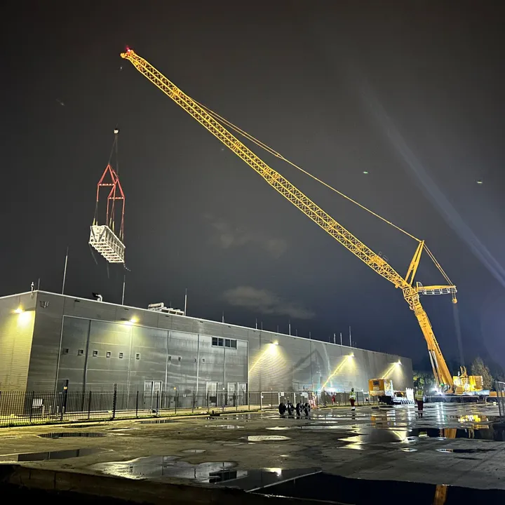 DRT hijswerkzaamheden koelmachines