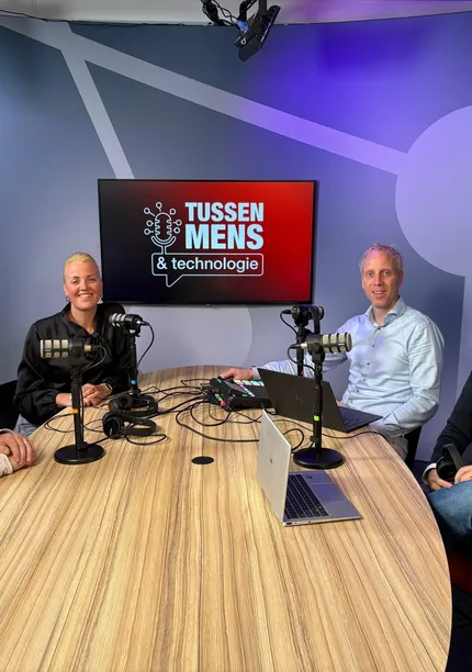 Host Thijs Kappert gaat in gesprek met Jeroen Voogd en Frank Dammers en Merel Koenderink over Human Risk Management