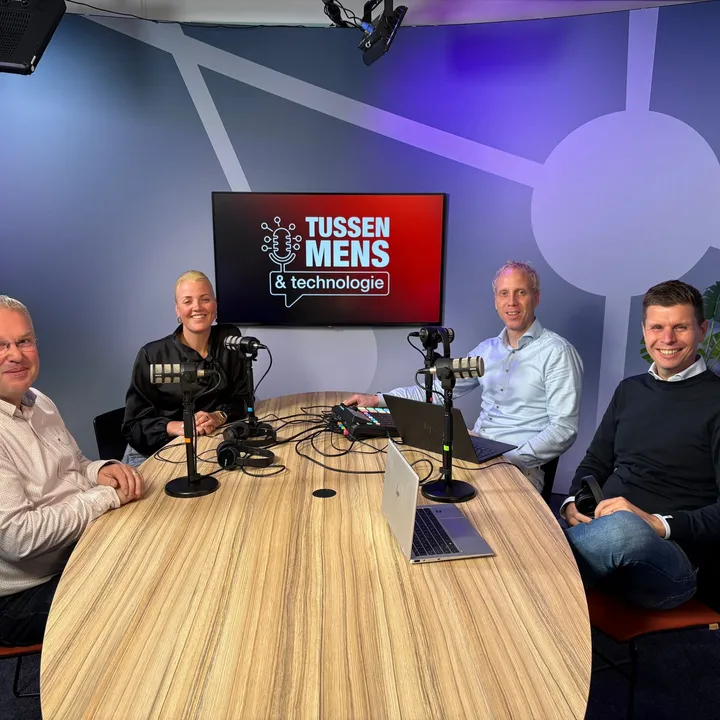 Host Thijs Kappert gaat in gesprek met Jeroen Voogd en Frank Dammers en Merel Koenderink over Human Risk Management