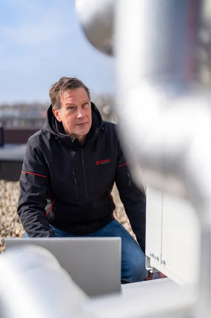 unica-building-services-branded-9