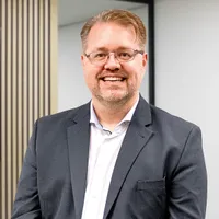 Hendry Scholing, Business Manager Digital Security & Networking