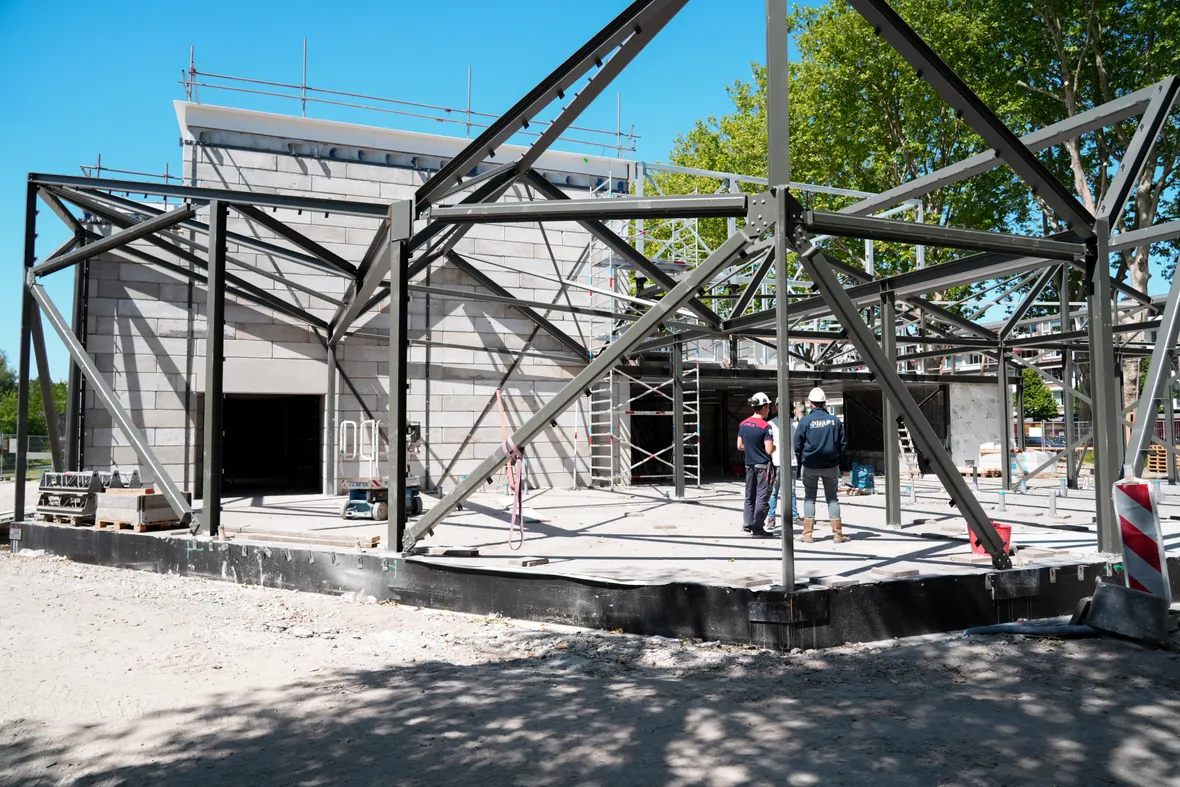 Unica Building Projects bij Poppodium Baroeg je ziet het begin van de bouw