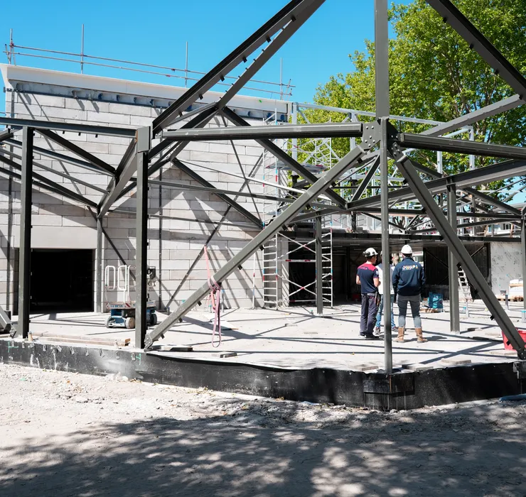 Unica Building Projects bij Poppodium Baroeg je ziet het begin van de bouw