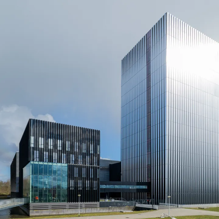 Equinix datacenter am4