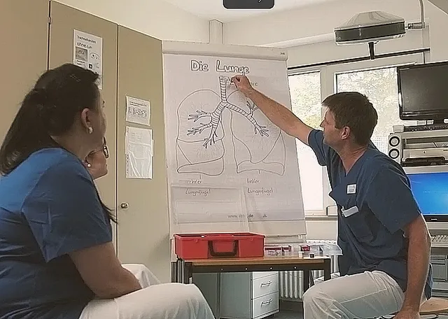 Praxisanleitung in der Pflege im Hegau-Jugendwerk