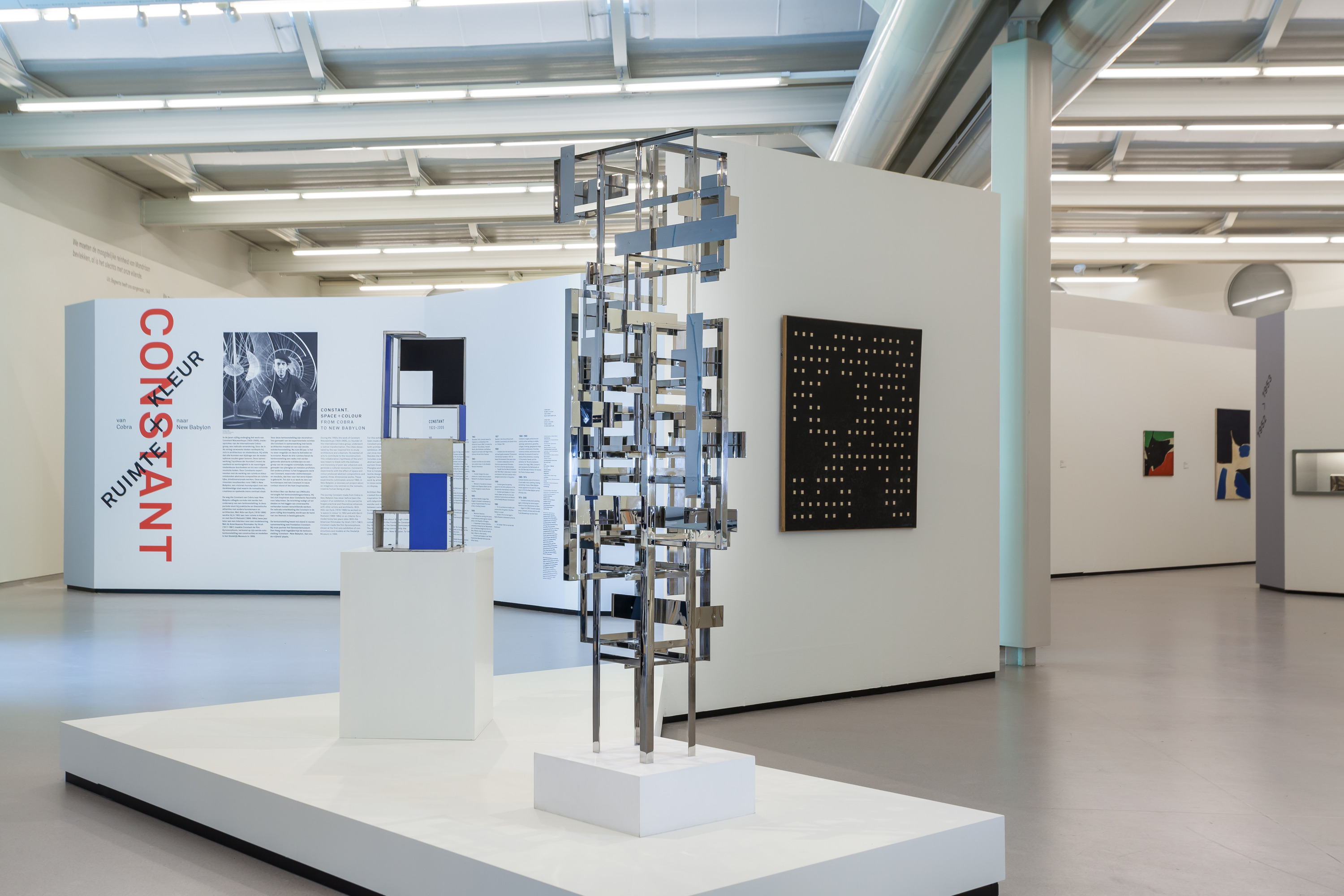 Exhibition Design: Constant. Space + Colour | UNS Design and Consulting