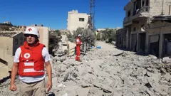 Photo alt text is missing.