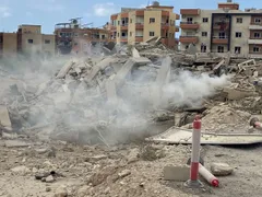 Photo alt text is missing.