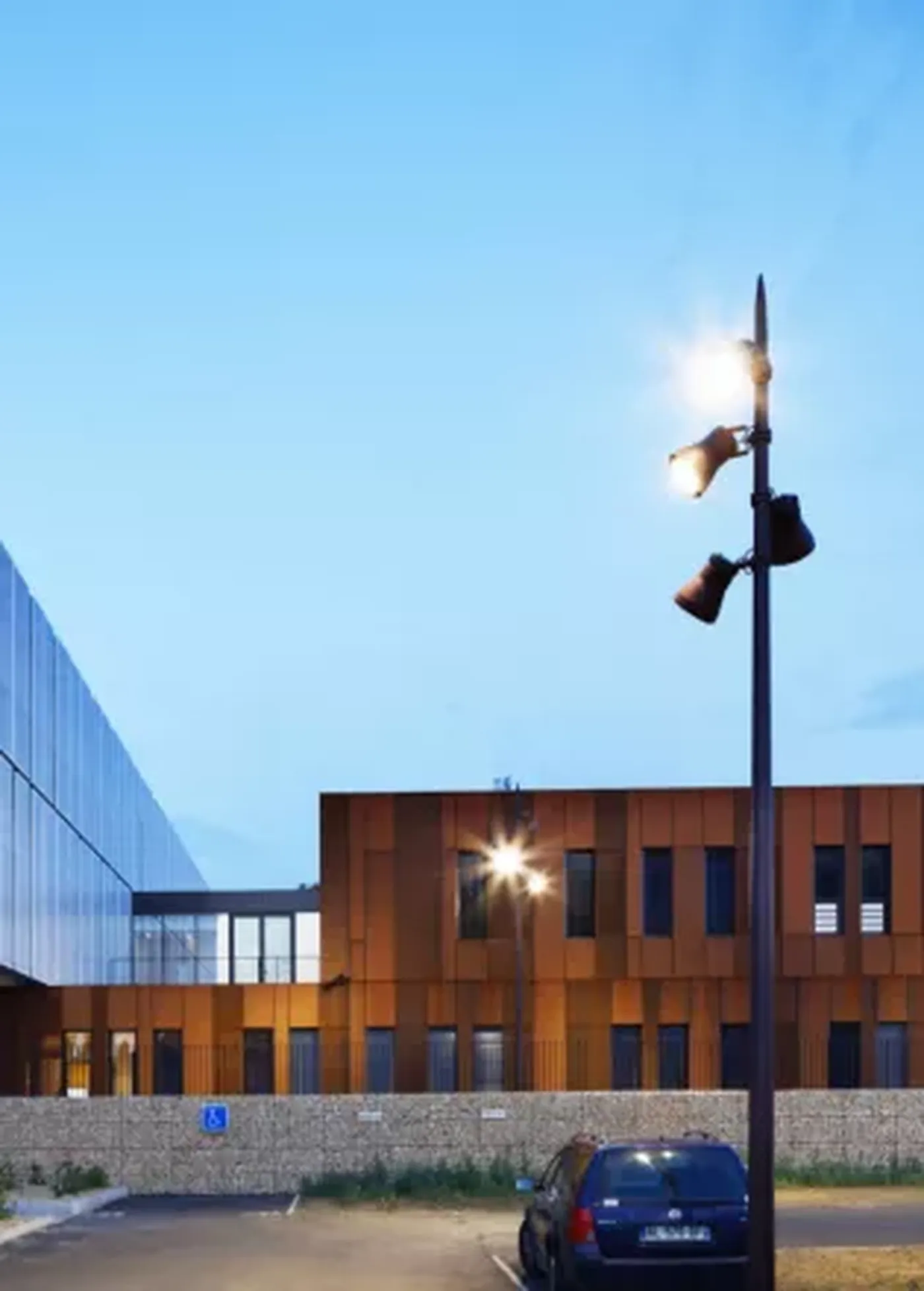 Simon Fogo in night public lighting application