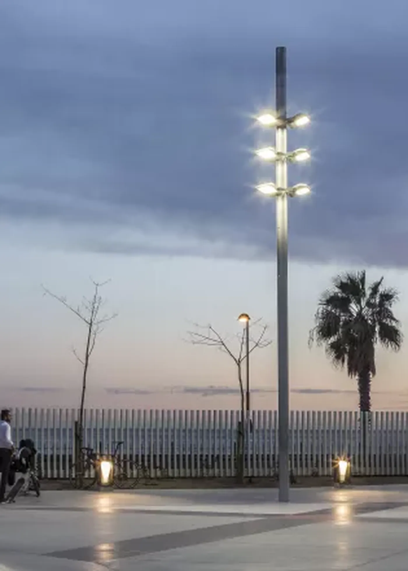 Simon Milos M installation in night outdoor environment