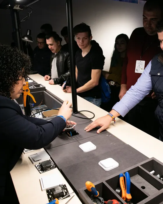 Simon Academy — how does it work?
