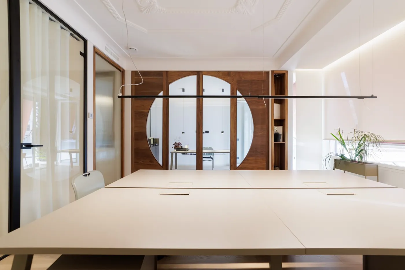 Signature workspace — open layout