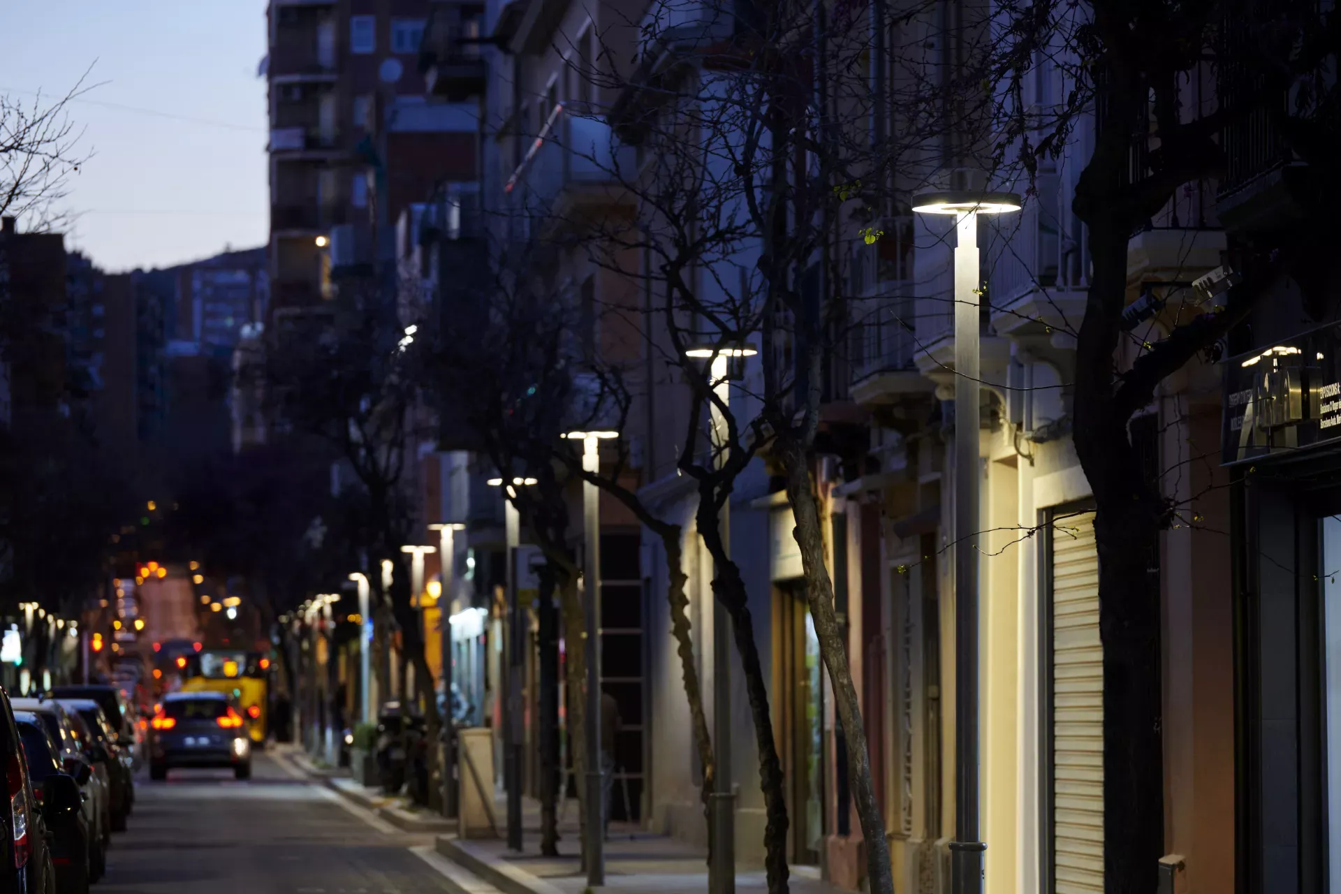 Simon Skat M Istanium LED decorative urban luminaire — post-top fastening