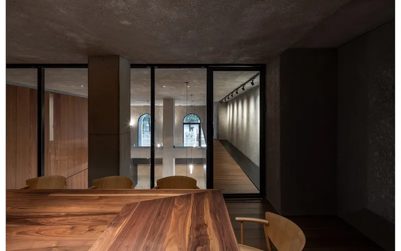 Cobo Estratos restaurant by Pegenaute — Autonomy