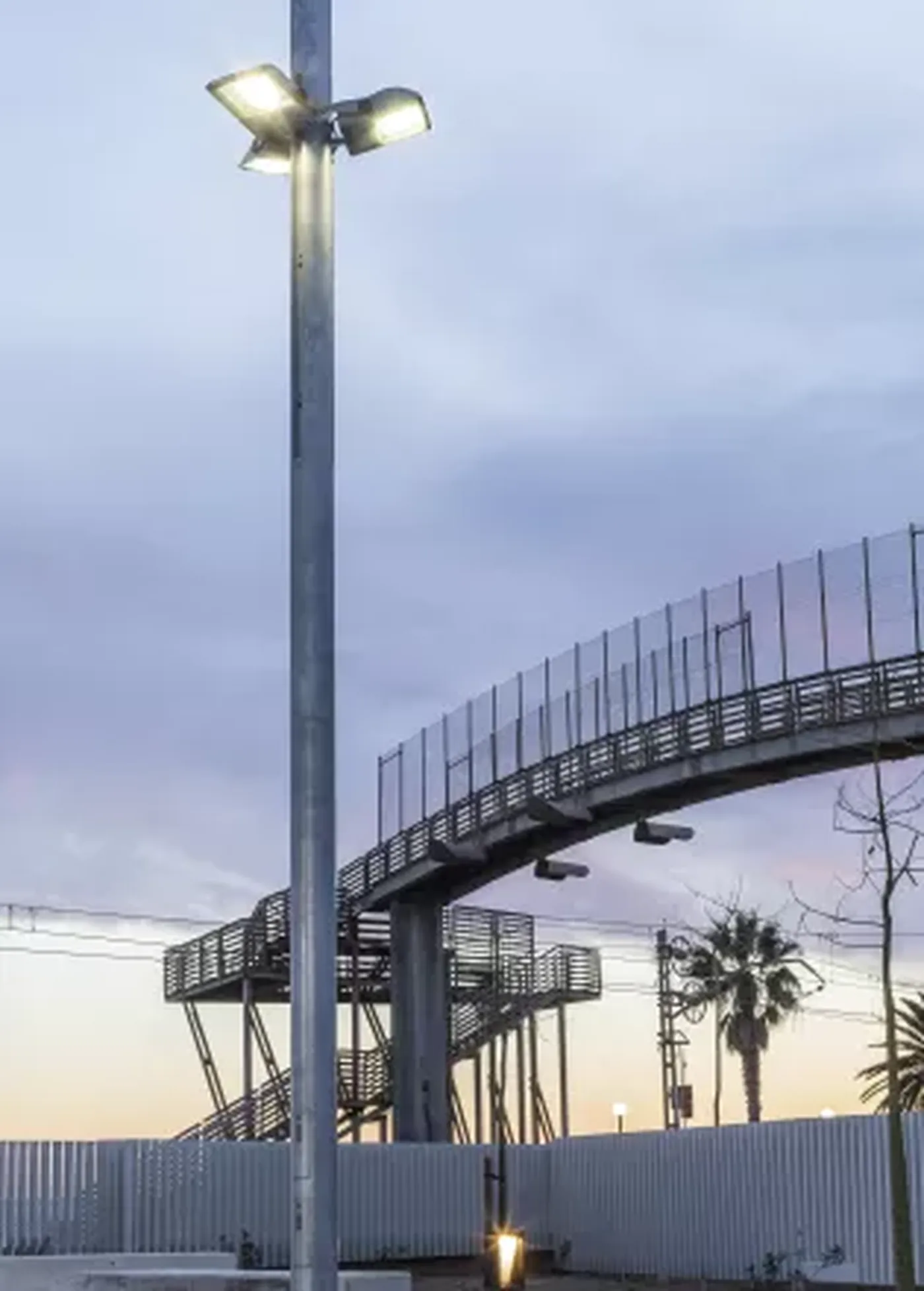 Simon Milos M in public lighting application — avenue or street
