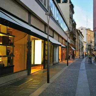 Simon Merak SYF lighting an outdoor urban space