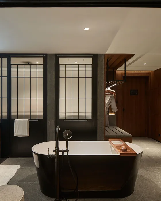 Aotuo hotel Qingdao — energy efficient atmosphere