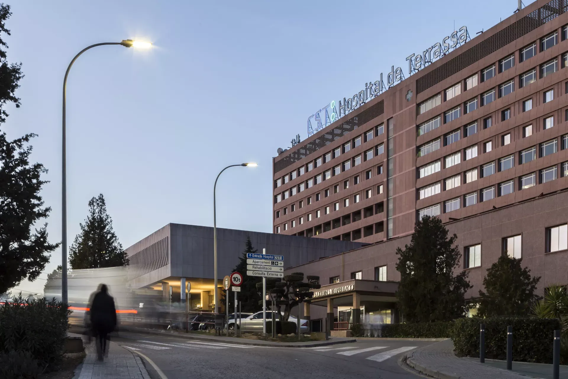Simon Nath L Istanium LED road luminaire on nocturnal road infrastructure