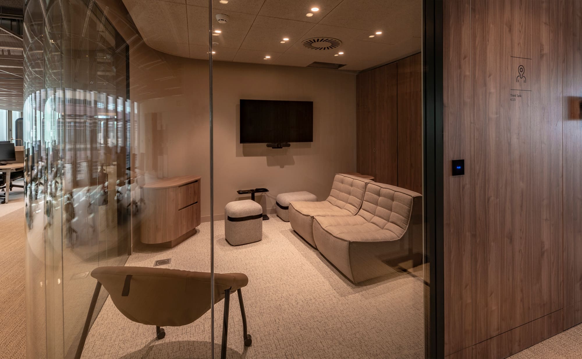 Post_detailers_edificio-bcn