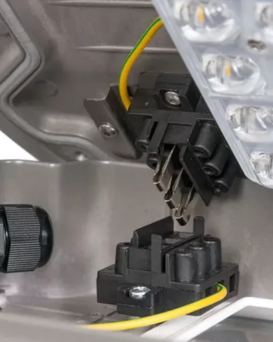 Système de sécurité de Simon Altair IXF avec déconnexion électrique automatique à l'ouverture du luminaire