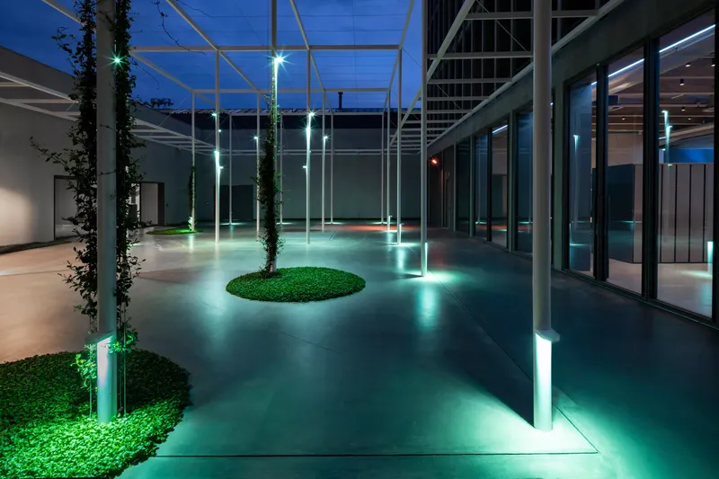 Outdoor switch — predictive autonomy in the space