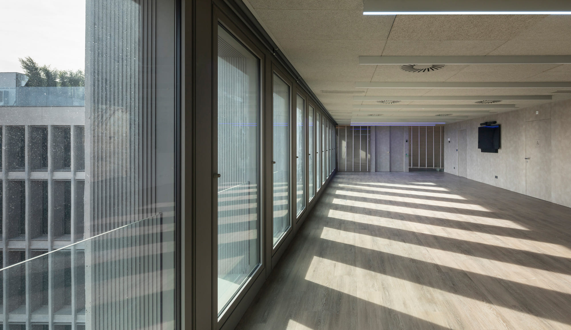 Post_detailers_edificio-bcn