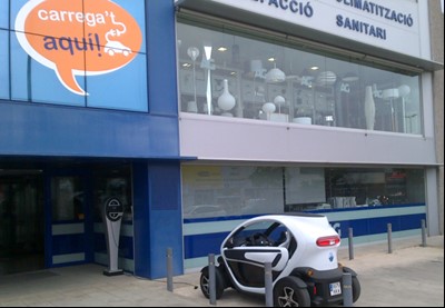 punto de recarga de vehículo eléctrico en entornos de cliente corporativo como empresas corporativas