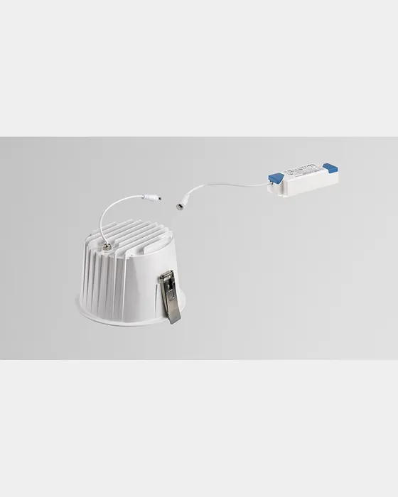 Simon 800 driver and downlight with heat dissipation fins and quick jack-type connection