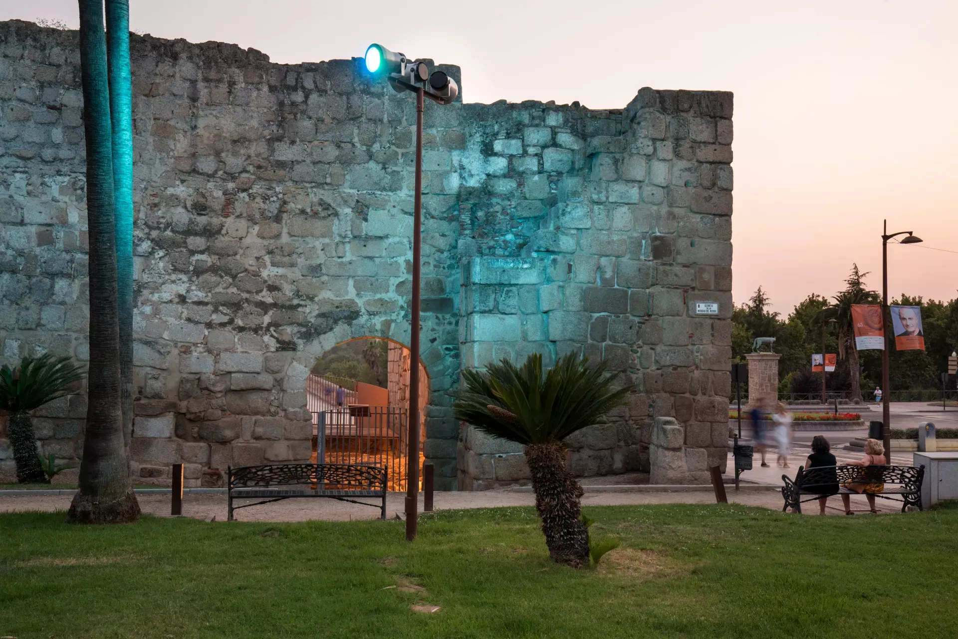 Projecteur Simon Fogo Istanium LED — luminaire d'éclairage public extérieur