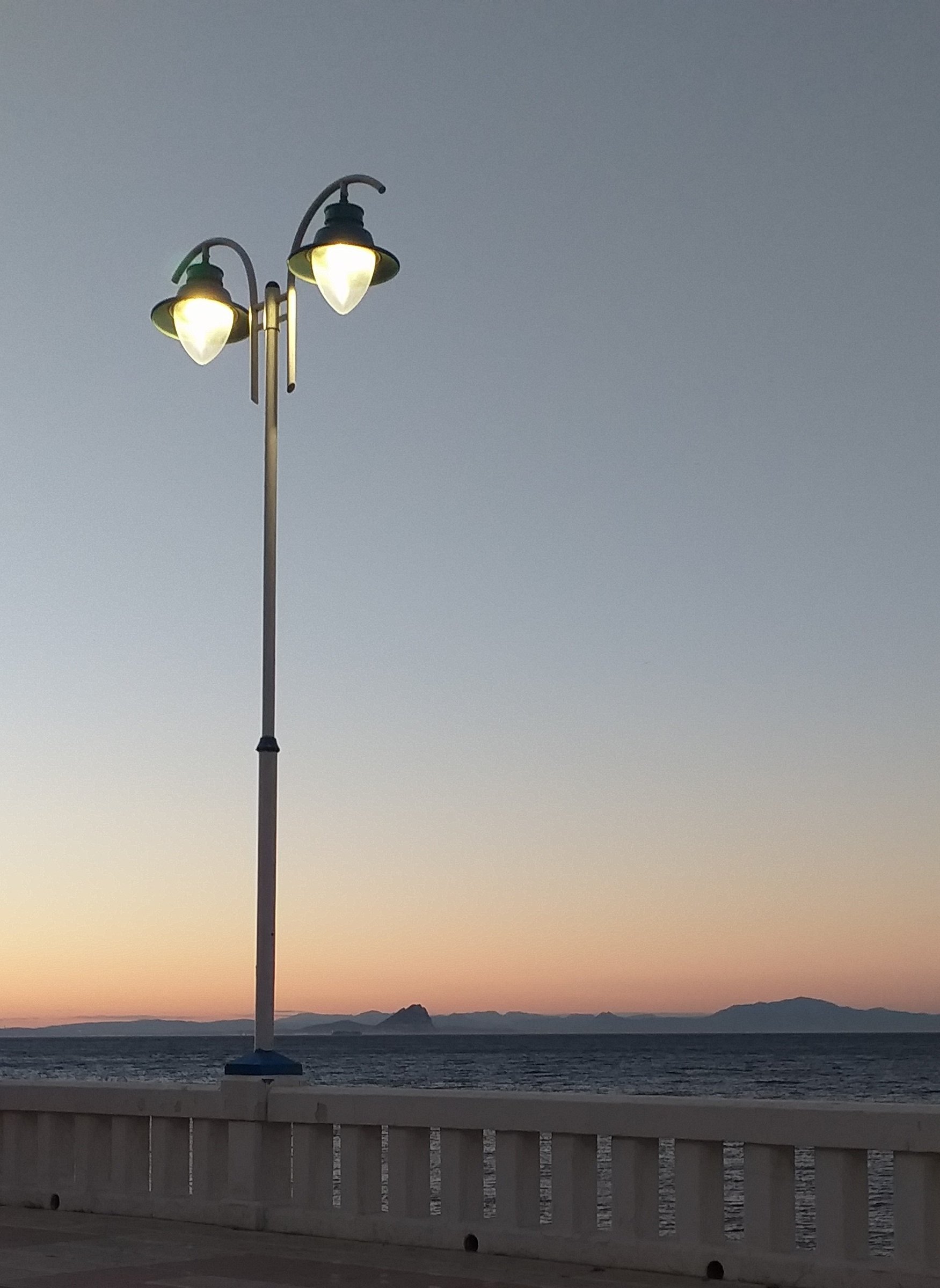 Simon Bora lit at night outdoors with warm light — Istanium LED lifestyle ambience.