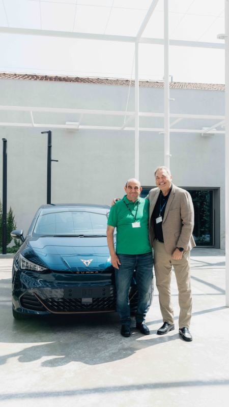 simon-entrega-cupra-promocion-instaladores-1