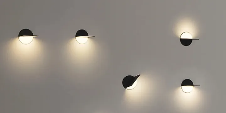 Simon Loop — Signature decorative luminaire