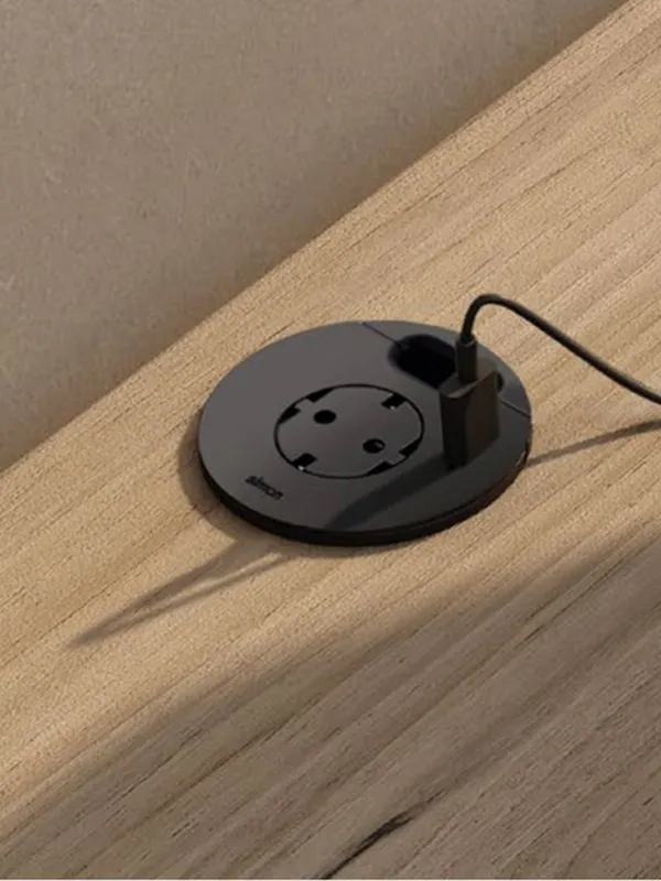 Simon Flash — wiring devices for offices