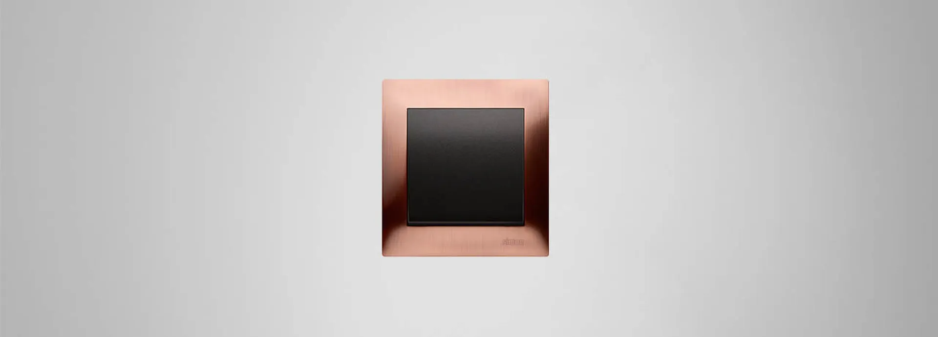 Simon 54 Premium — plaque en cuivre rustique