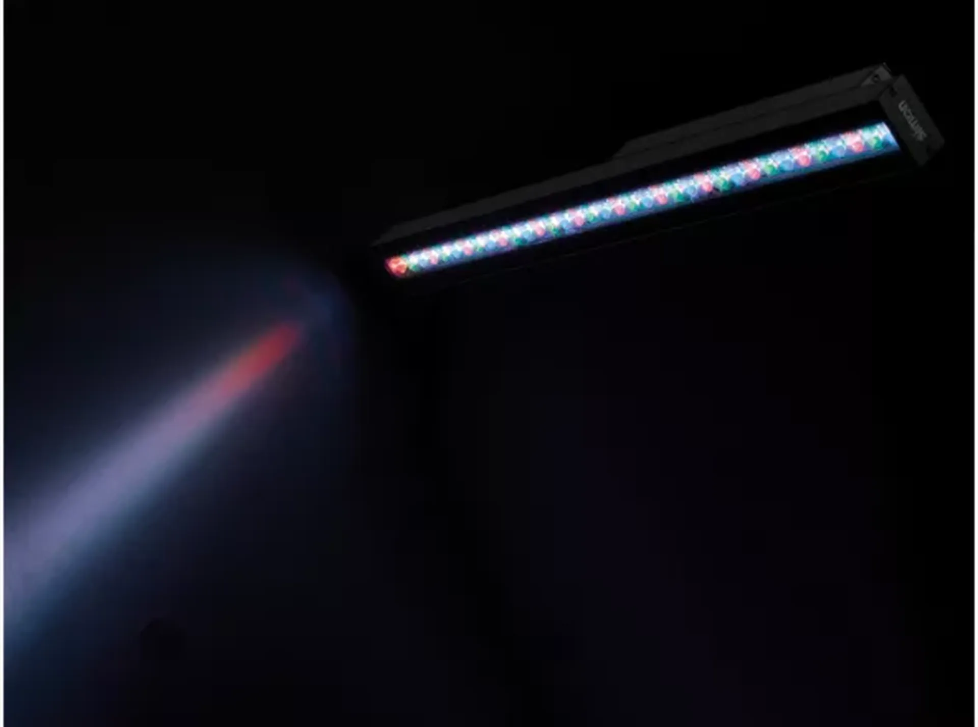 Variety of colour temperatures of Simon Iris LED — white, dynamic white, RGB and RGB+W