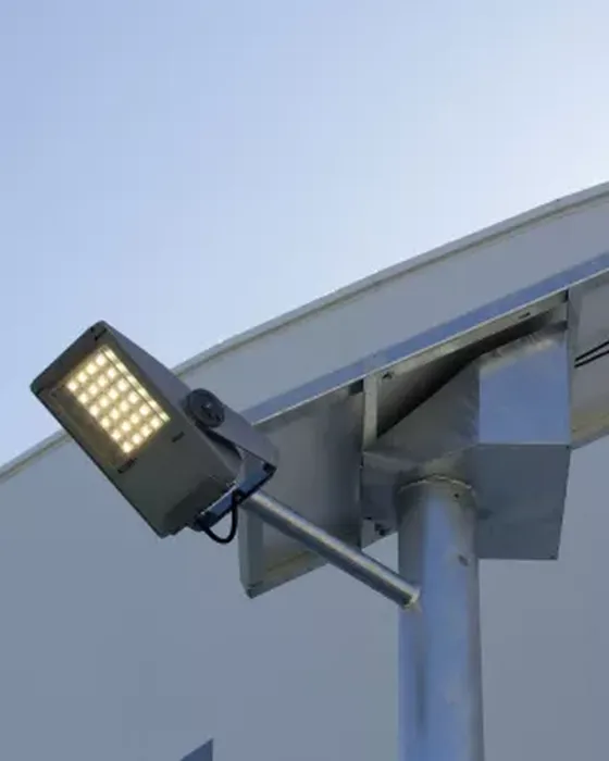 Simon Milos S spotlight — detail view and technical features