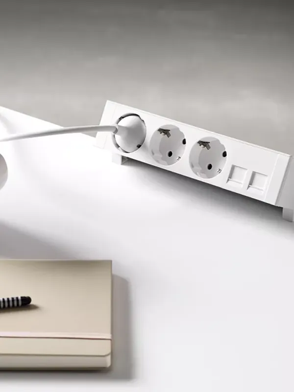 Simon 400 socket module on a desk