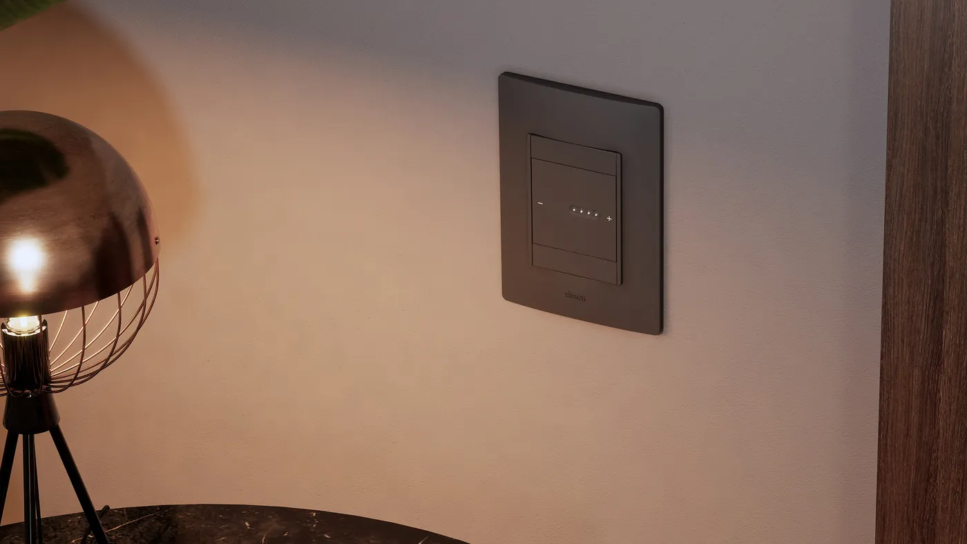 Simon 26 iO Dimmer — smart lighting control device.