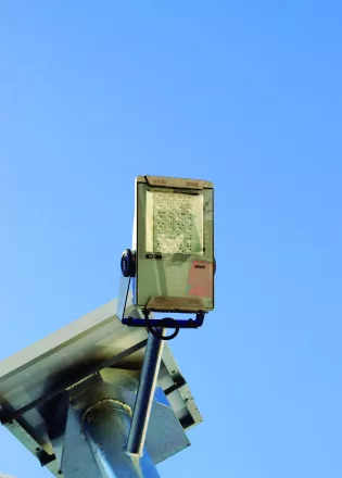 Projetor Simon Milos S — instalação de iluminação pública exterior