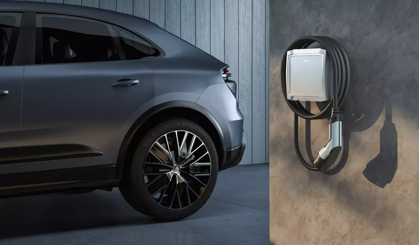 Simon SM30 charging point in residential environment