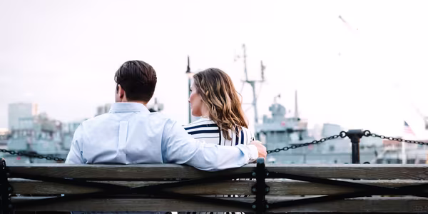 Hvordan hjelpe noen som sliter økonomisk