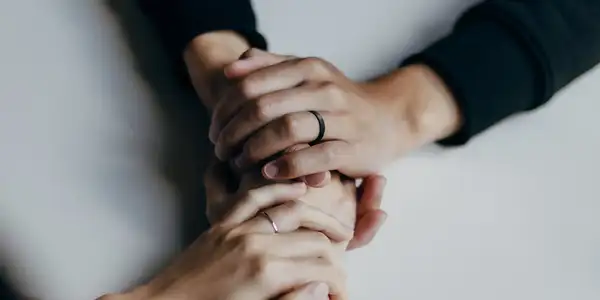 Når er nær går bort